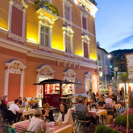 Continental Hotel 4*